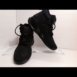 Nike Sizano size 10.5